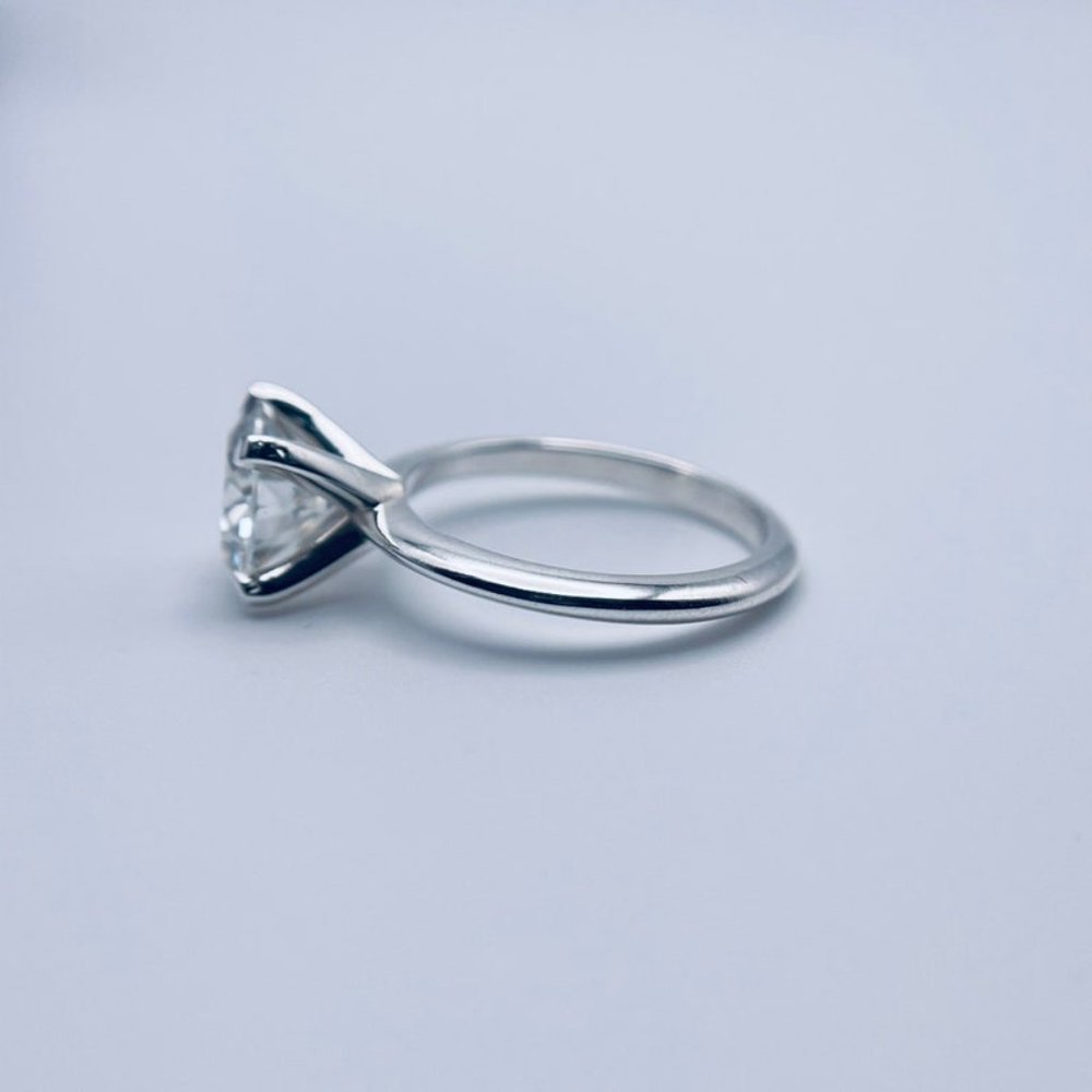 2ct D Round Cut Moissanite 4 Prong Solitaire Ring 14K Gold Plated Size 6 7 7.5 - Picture 8 of 10